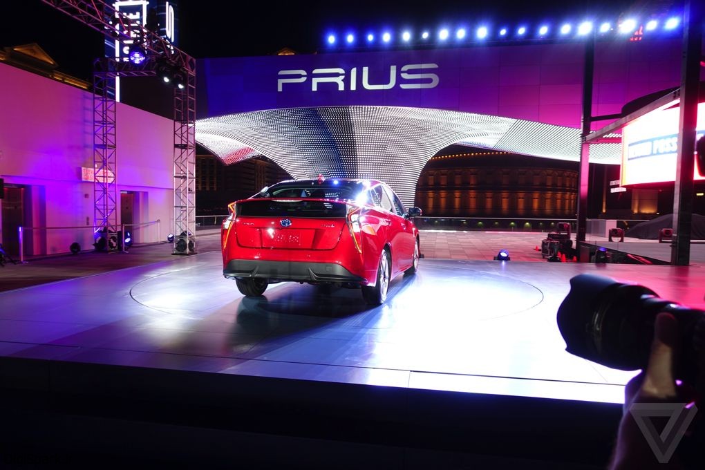 Prius نسل جدید تویوتا که عجیب و غریب به نظر می رسد - دیجی اسپارک