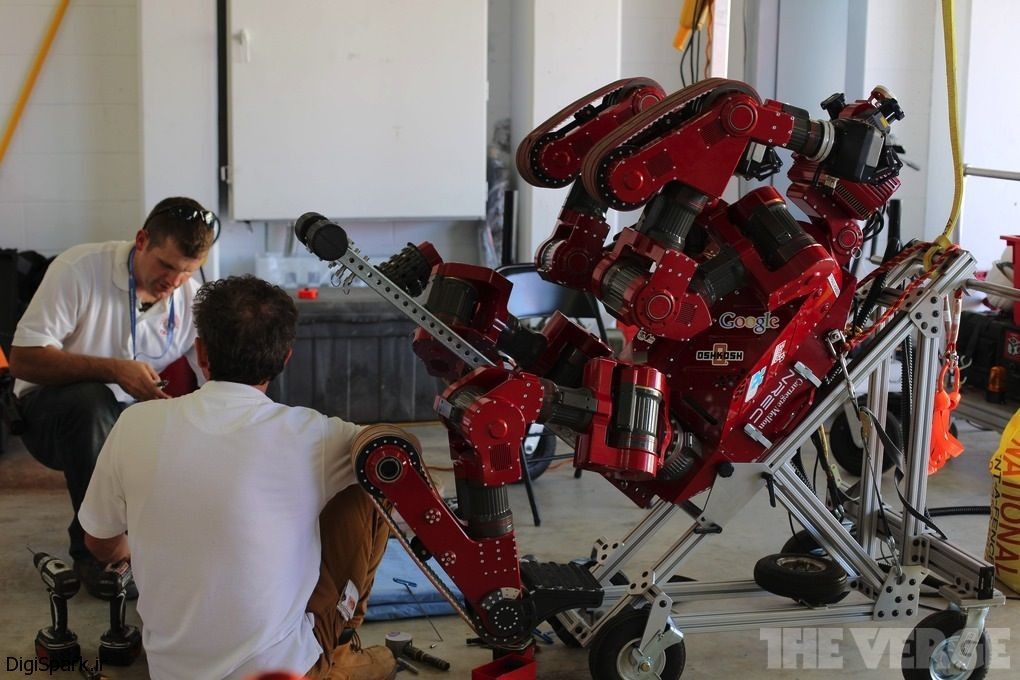 مسابقات رباتیک دارپا 2015 - دیجی اسپارک