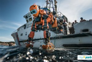 طراحی ربات انسان نما زیردریایی Ocean One - دیجی اسپارک