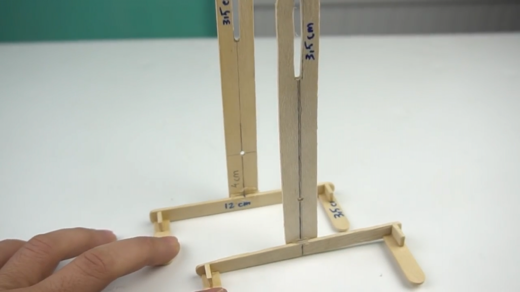 پایه های ربات قدم زن با چوب بستنی - دیجی اسپارک