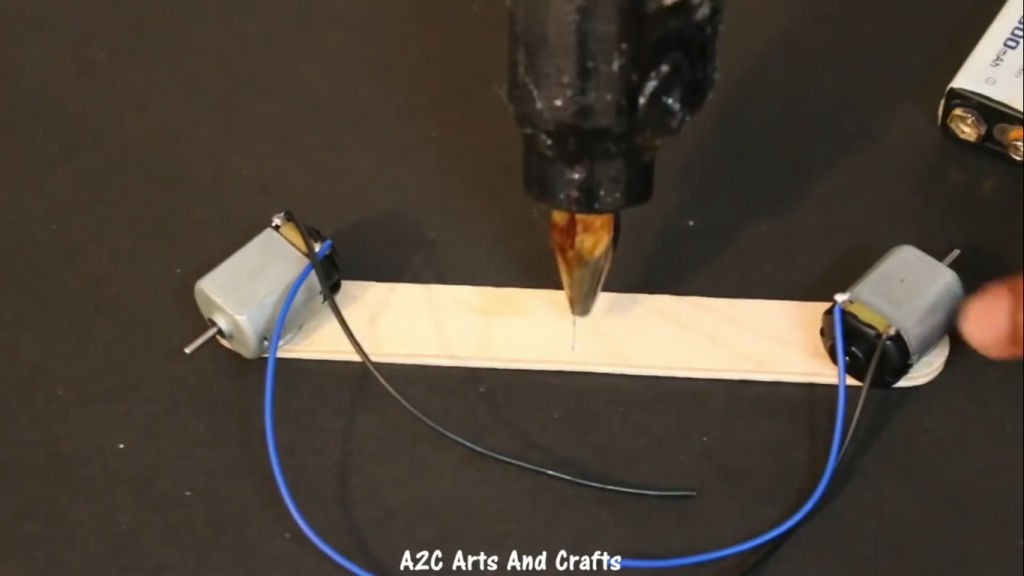 اتصالات کاردستی پنکه چرخشی با چوب آبسلانگ - دیجی اسپارک