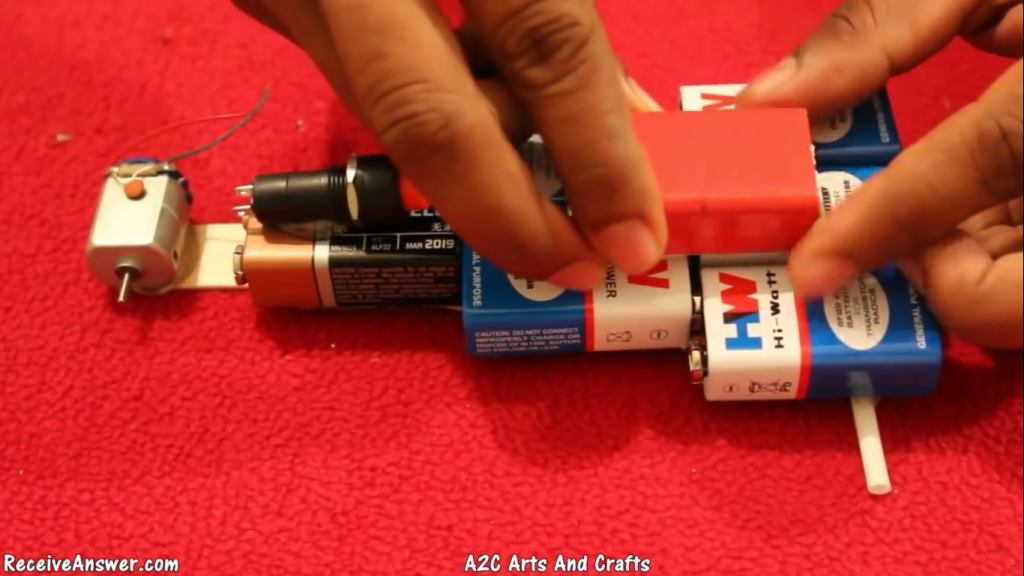 استفاده از باتری کتابی در ساخت کاردستی ماشین مسابقه ای - دیجی اسپارک